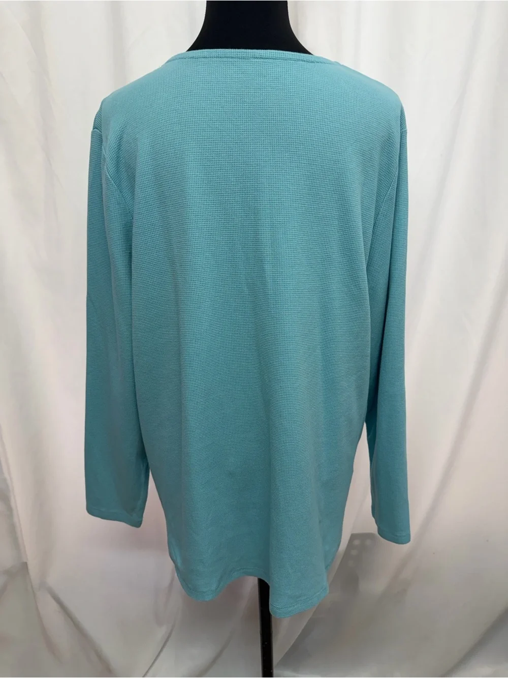 NorthCrest Women’s Plus Aqua Thermal Embroidered Henley Top - Picture 4 of 6